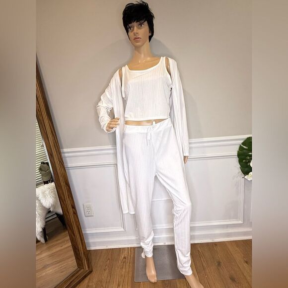 NWOT White Ribbed Lounge 3 piece  Set - Picture 1 of 5
